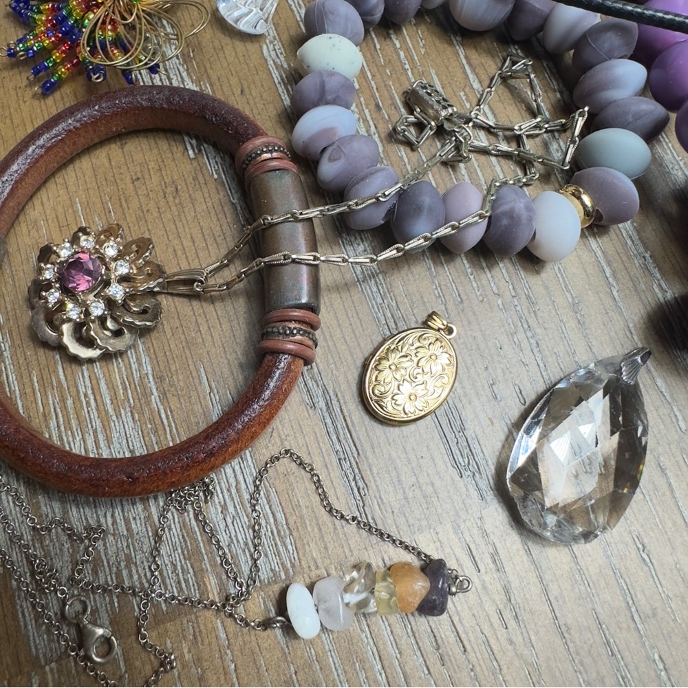 Jewelry Lot - Picture 11 of 16